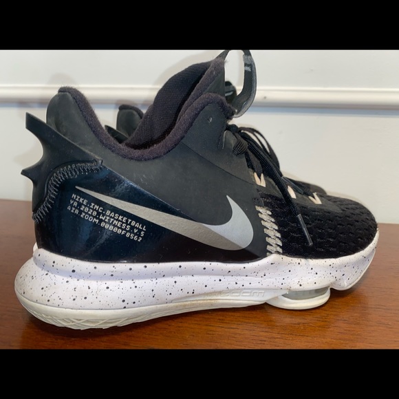 Nike Lebron Witness V5 -15/16 - Picture 8 of 8